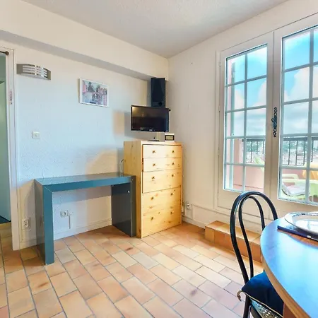 Apartamento Le David : *jolie T2* Terrasse, Parking Et Piscine. Vallauris
